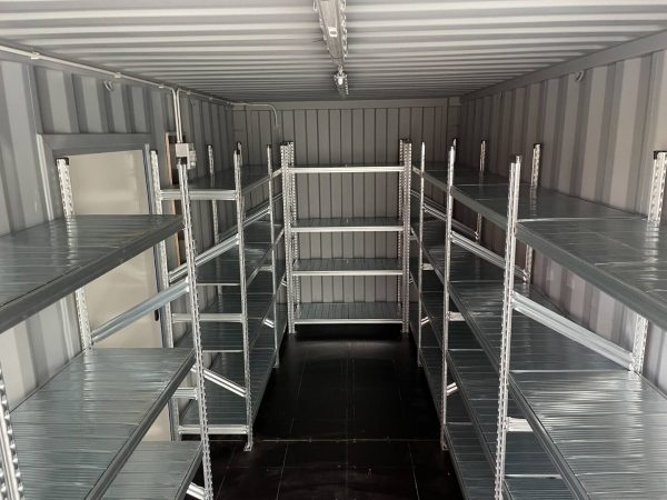 20 Fuss Lagercontainer mit Seitentür Licht und Regalen – Neu