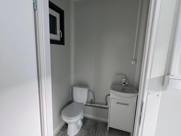 6m x 3m Bürocontainer