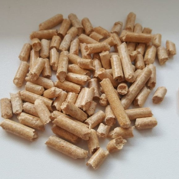 Holzpellets 65 Säcke à 15 kg (6 mm) Holzpellets 65 Säcke à 15 kg (6 mm)
